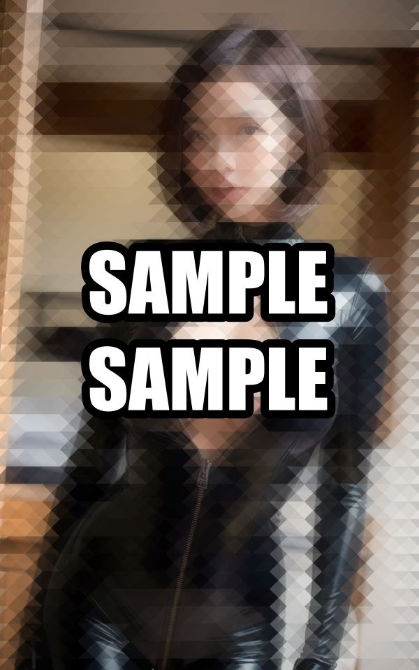 ブラックボディスーツ美女写真集 サンプル7ページ目