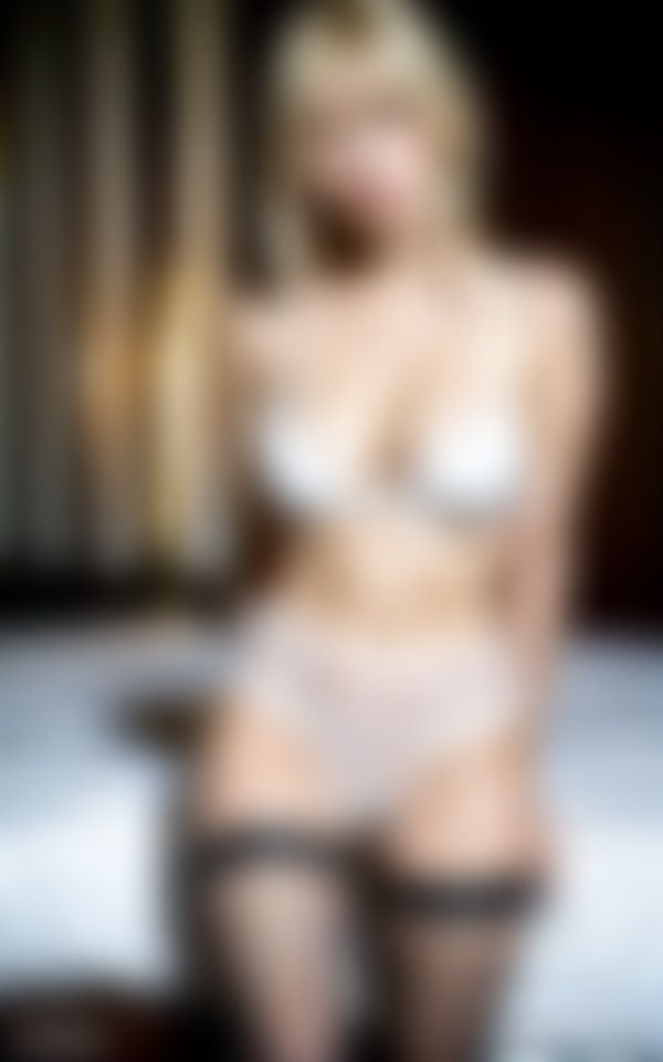 憧れの金髪ギャルのパイパン娘428人〜赤色派？それとも白色派？〜 サンプル3ページ目