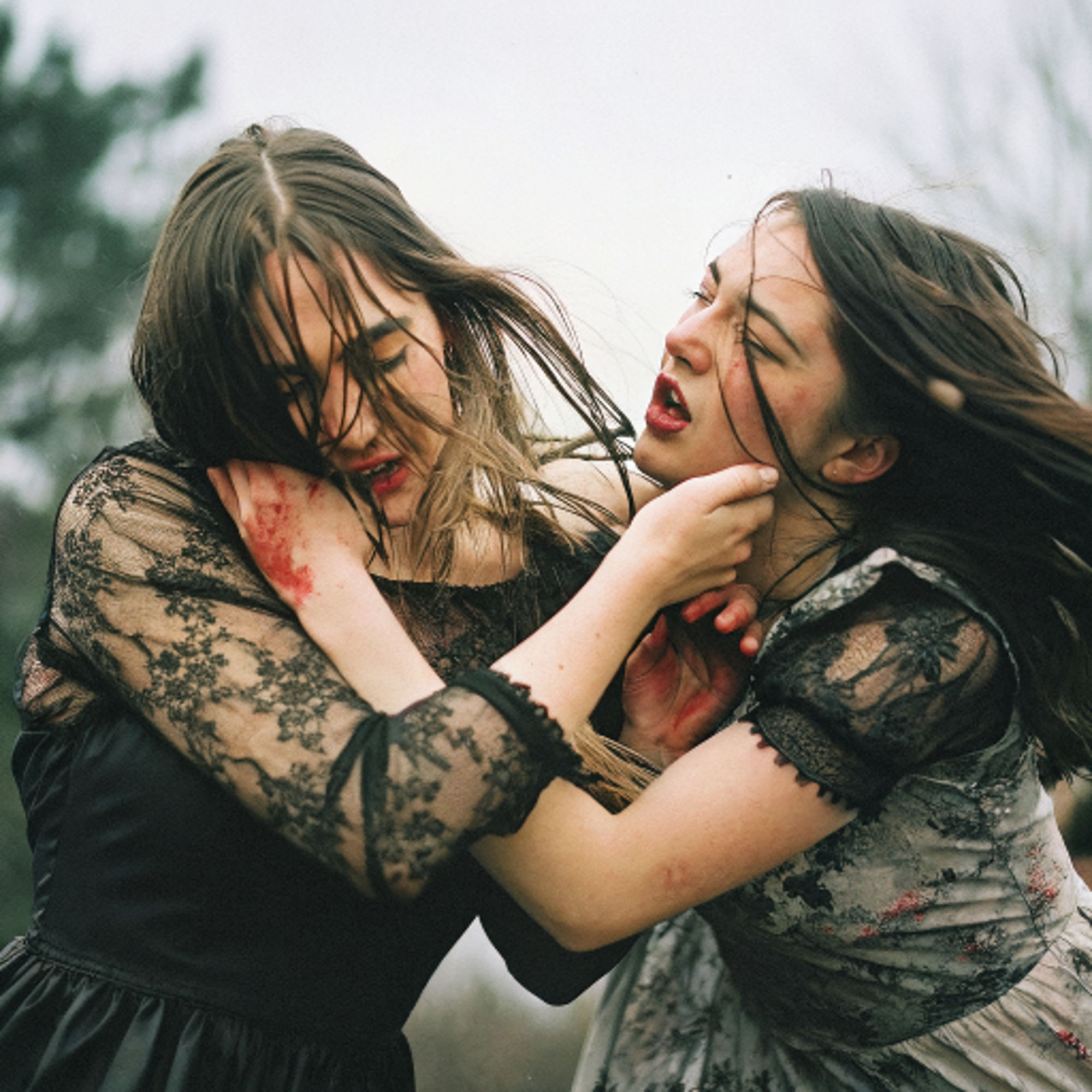 女同士の喧嘩は美しい キャットファイト Catfight レズビアン レズビアンバトル 百合 AI写真集、AI動画集  2 サンプル10ページ目