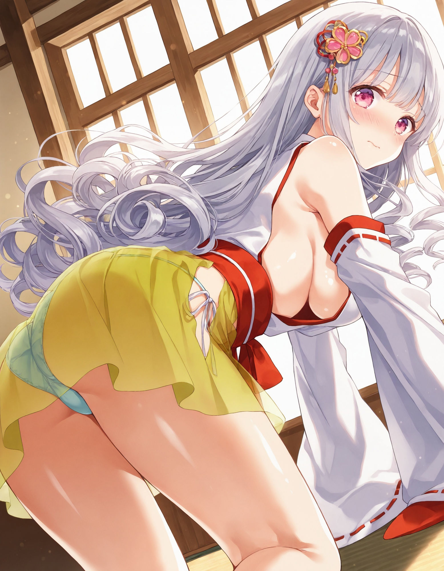 巫女コスで四つん這いパンチラ サンプル2ページ目