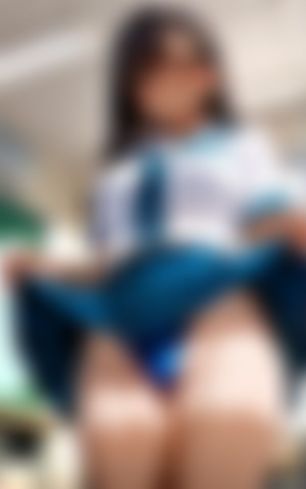 何色のパンティーが好物ですか？〜私のパンティー姿でシコシコしてね（はーと）473人〜 サンプル3ページ目