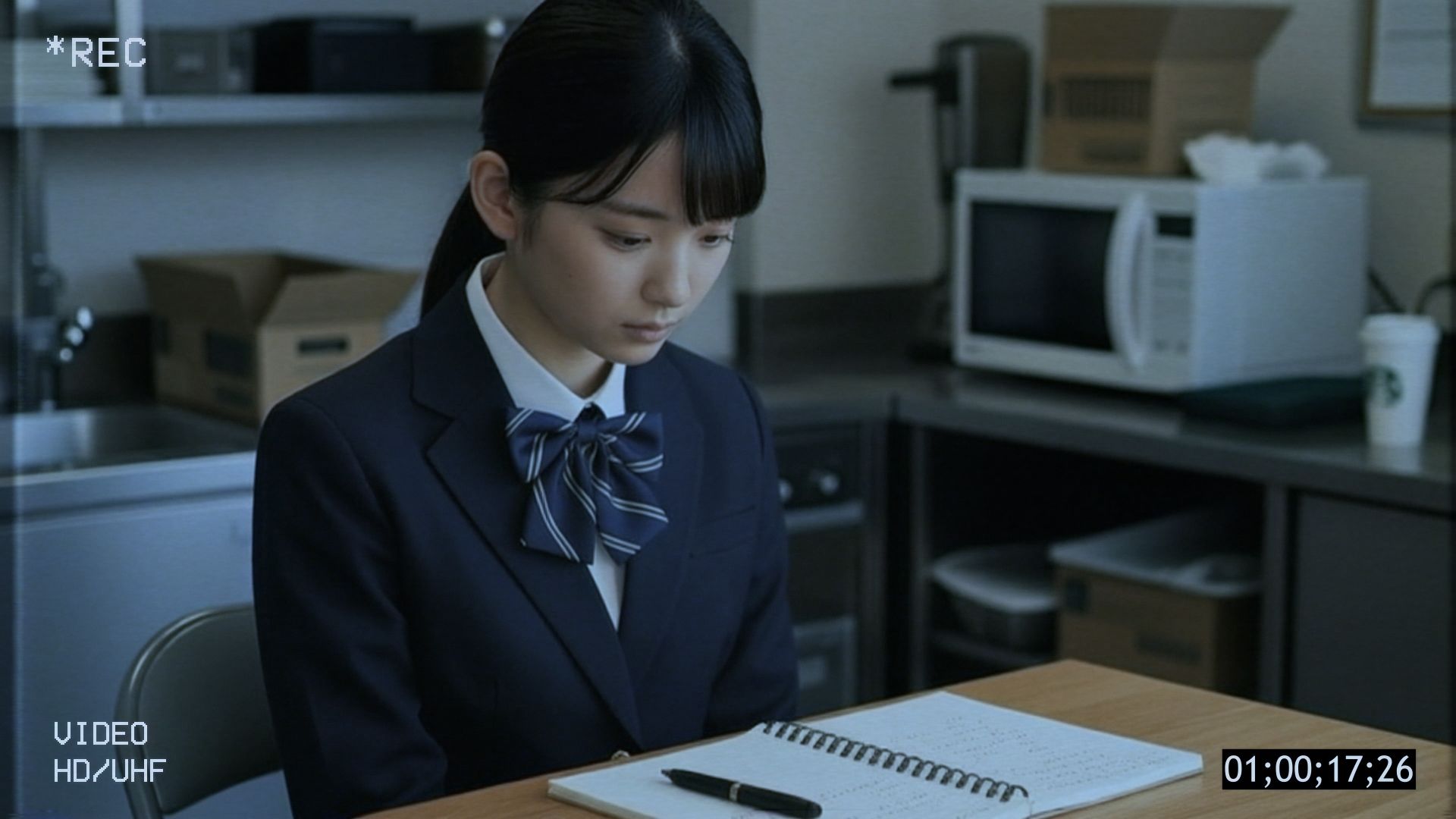 新人女子校生バイトのいじめ記録 サンプル1ページ目