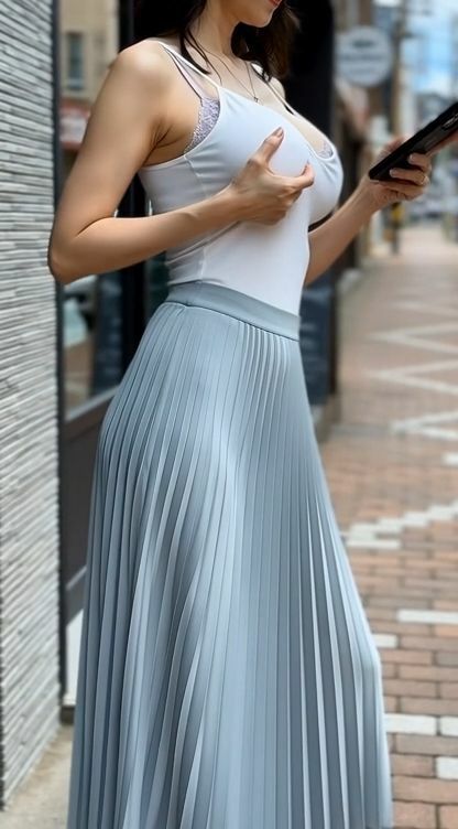 【コンビニの真面目そうなパート熟女、第一話】実は隠れ巨乳のムッツリスケベの貪欲オンナだった サンプル7ページ目
