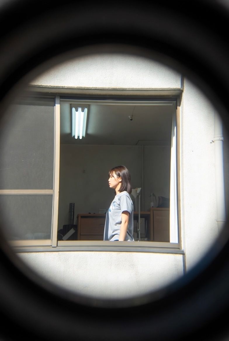 無防備美女の部屋覗き サンプル4ページ目