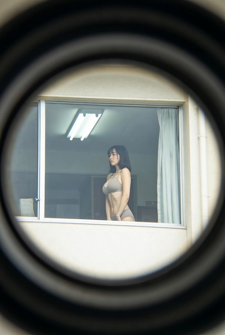 無防備美女の部屋覗き サンプル8ページ目