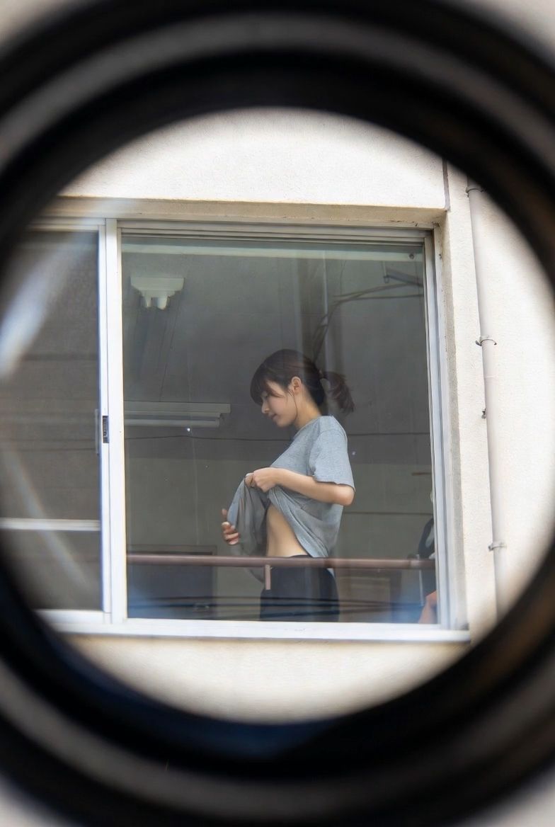 無防備美女の部屋覗き サンプル9ページ目