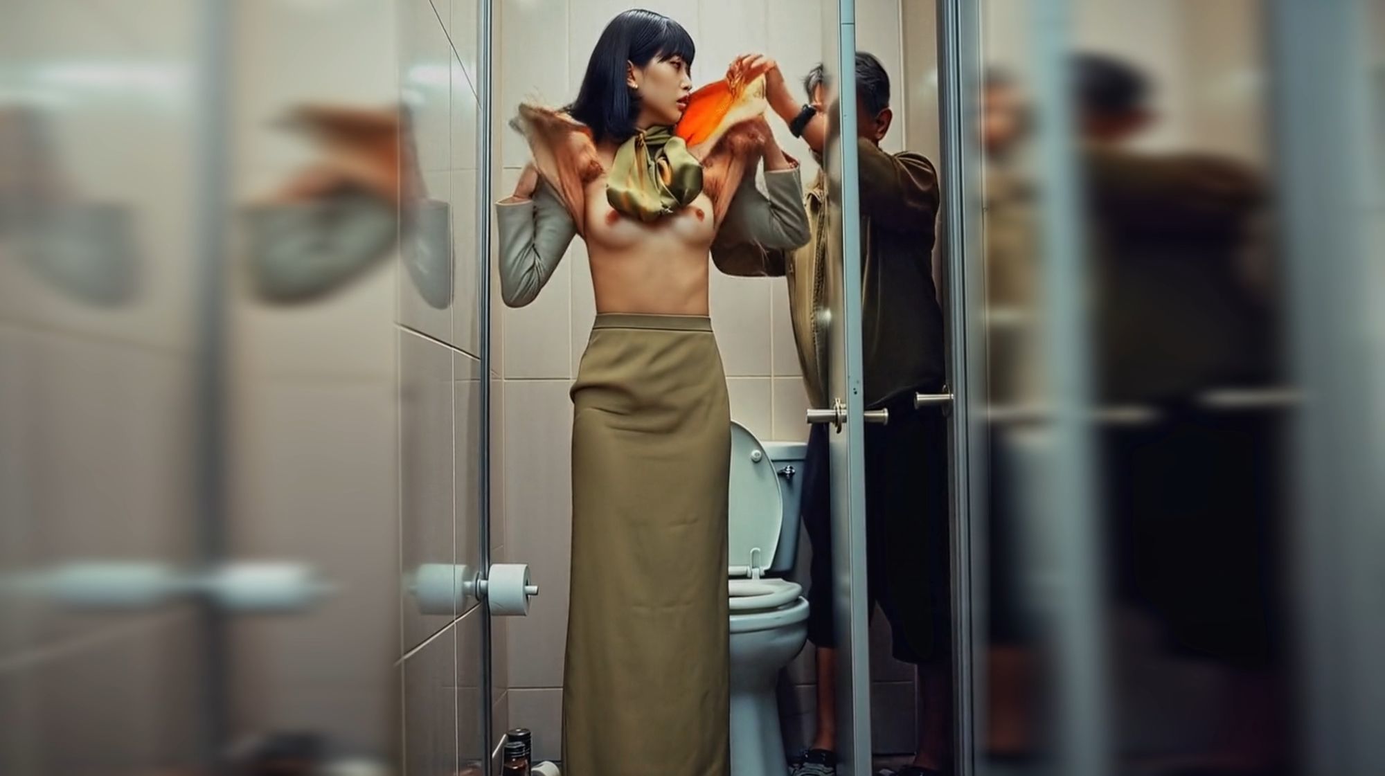 妄想13 CA トイレに潜む危険 AI生成動画 サンプル3ページ目