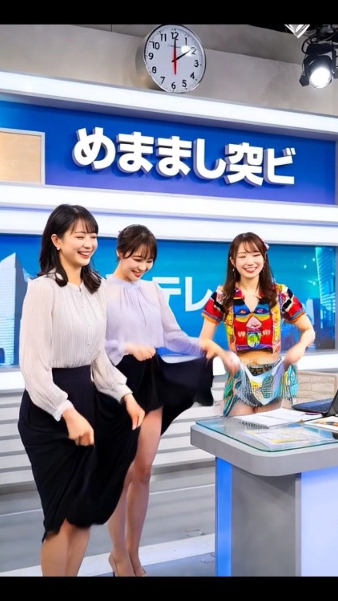 はたらく女性 OL ハプニング 新入社員 盗撮 パンチラ ブラチラ パンティ 職場 ナース 歯科助手 スチュワーデス サンプル10ページ目
