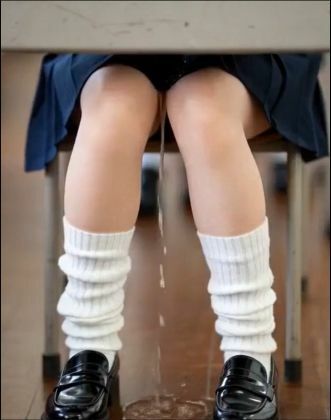 【AI動画】優姫菜のおもらし サンプル1ページ目