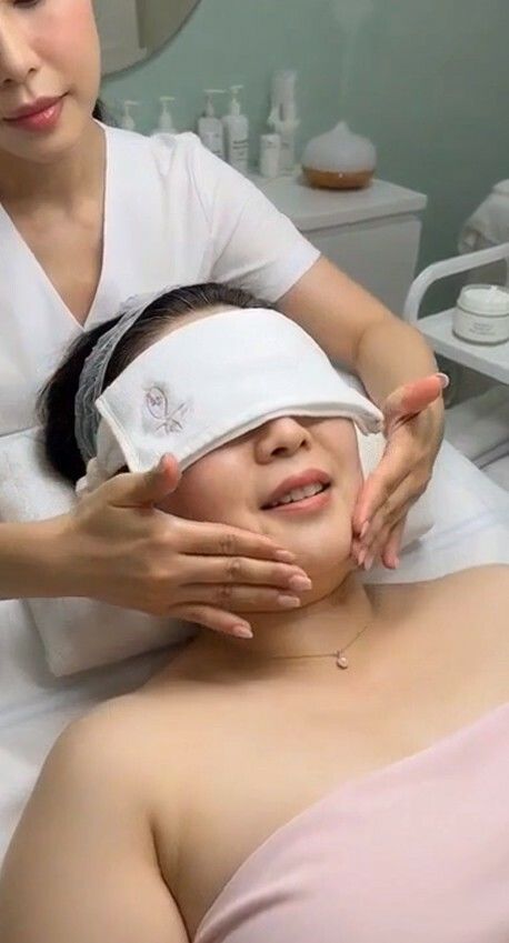 【AI生成】肉感爆揺れ熟女詰め合わせ サンプル6ページ目