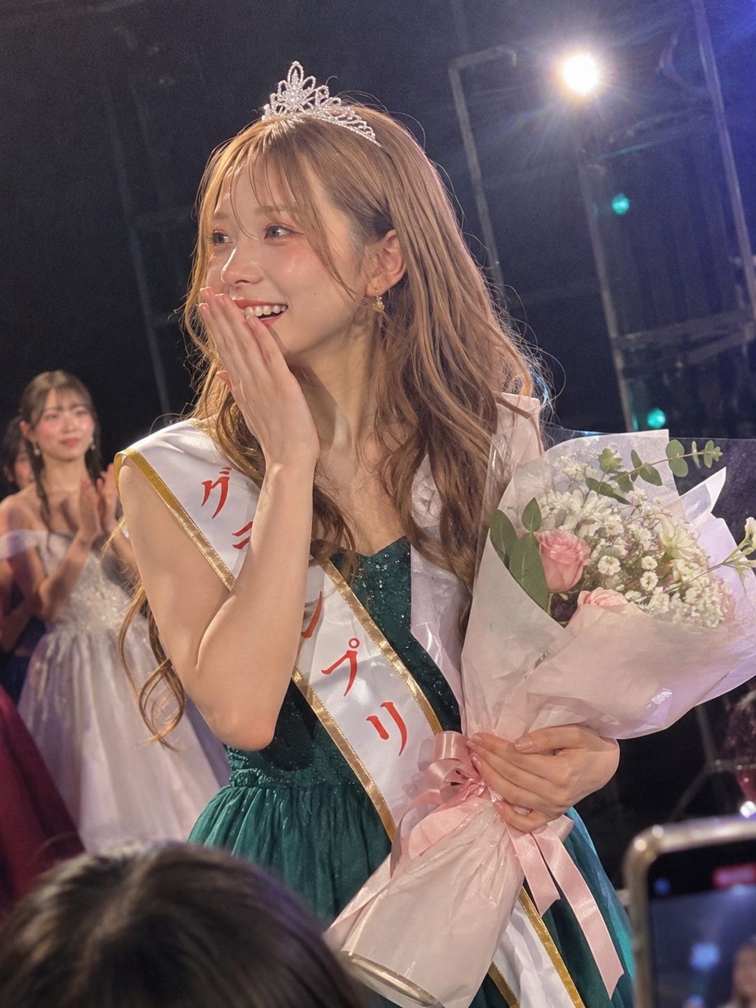 全裸ミスコン サンプル3ページ目