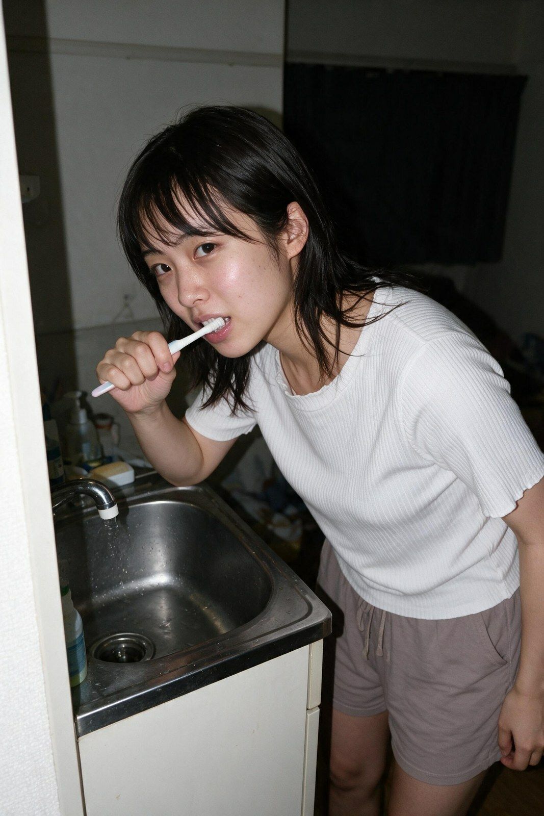 【実写級】彼女のスマホに仕込んだ 〜上京したての女子大生ゆい（21）・カメラロール48本〜 サンプル2ページ目